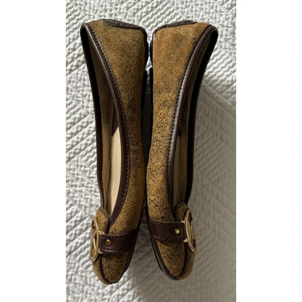 Michael Kors Women's Signature Leather Flats Brown MK Gold Size 7 Rubber Neutral - Picture 2 of 8